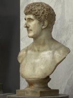 Marcus_Antonius_marble_bust_in_the_Vatican_Museums,_side_view.jpg