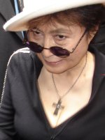 Yoko Ono, 2007.jpg