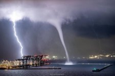 waterspout_and_lightning.jpg